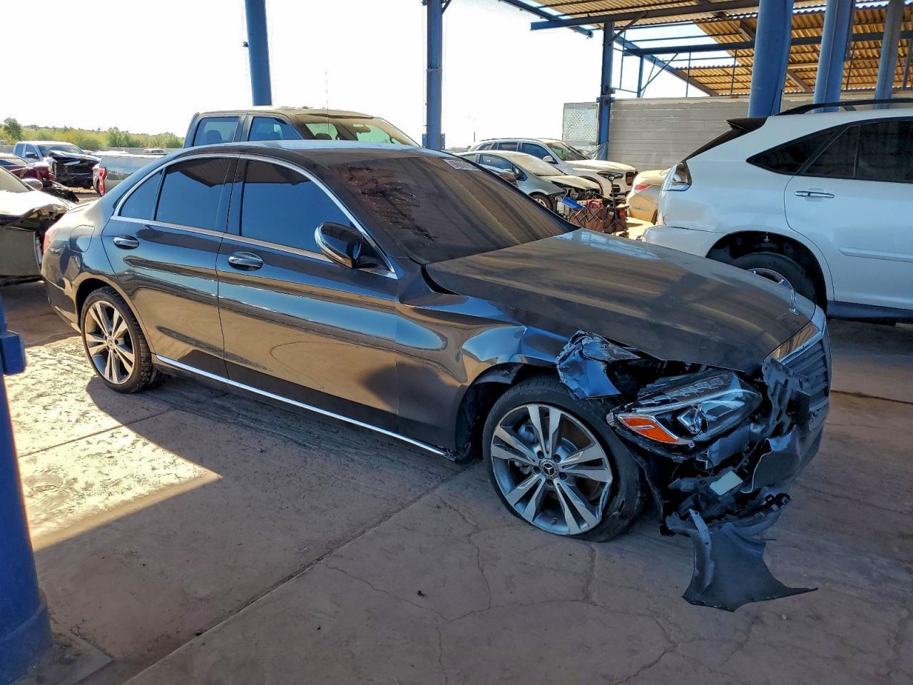 2015 Mercedes-Benz C 300 - Image 4