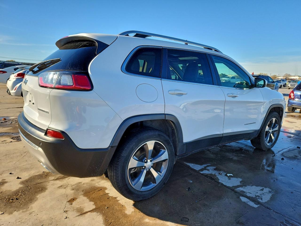2020 Jeep Cherokee Limited - Image 3
