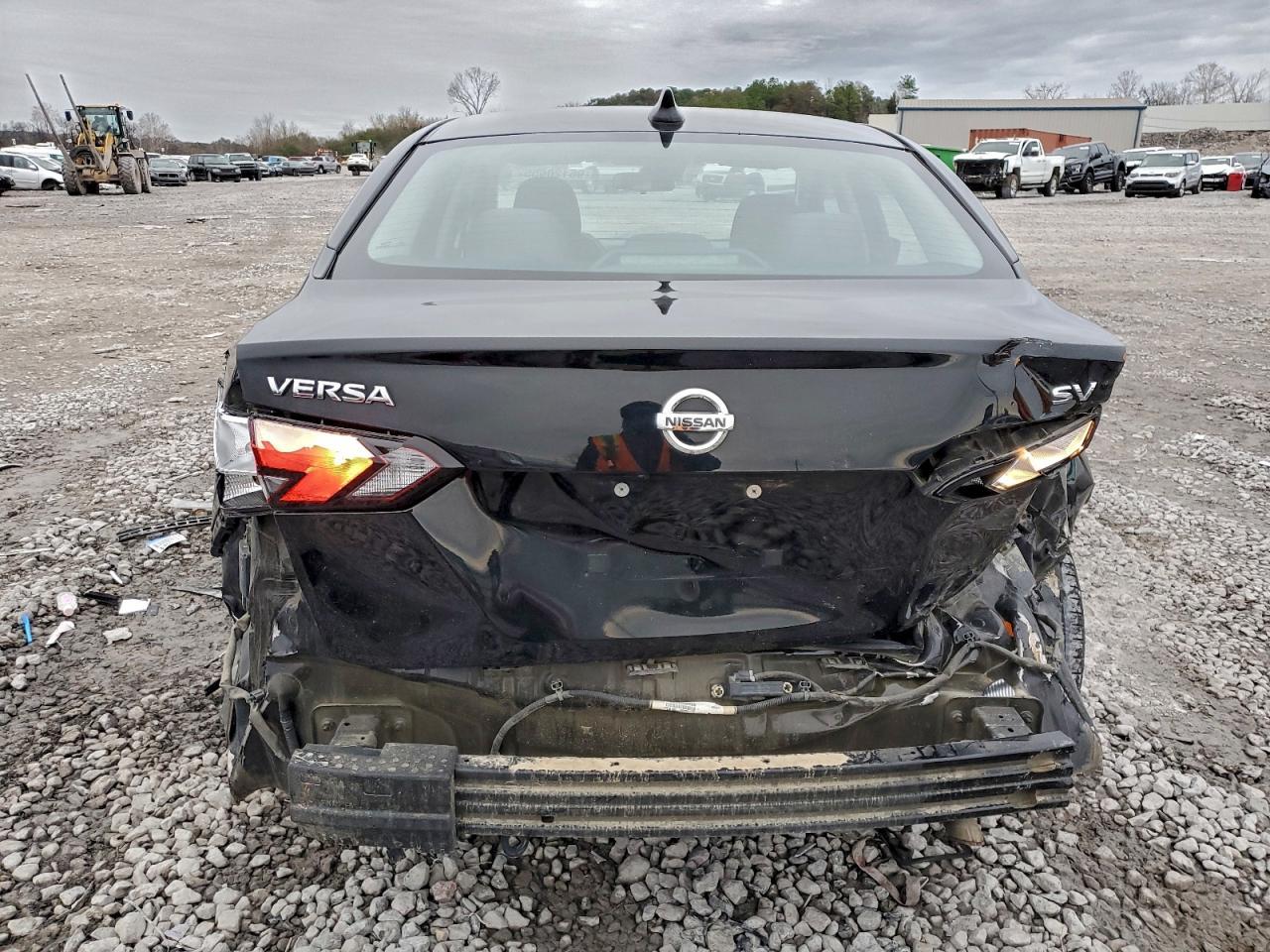 2021 Nissan Versa Sv - Фото 6
