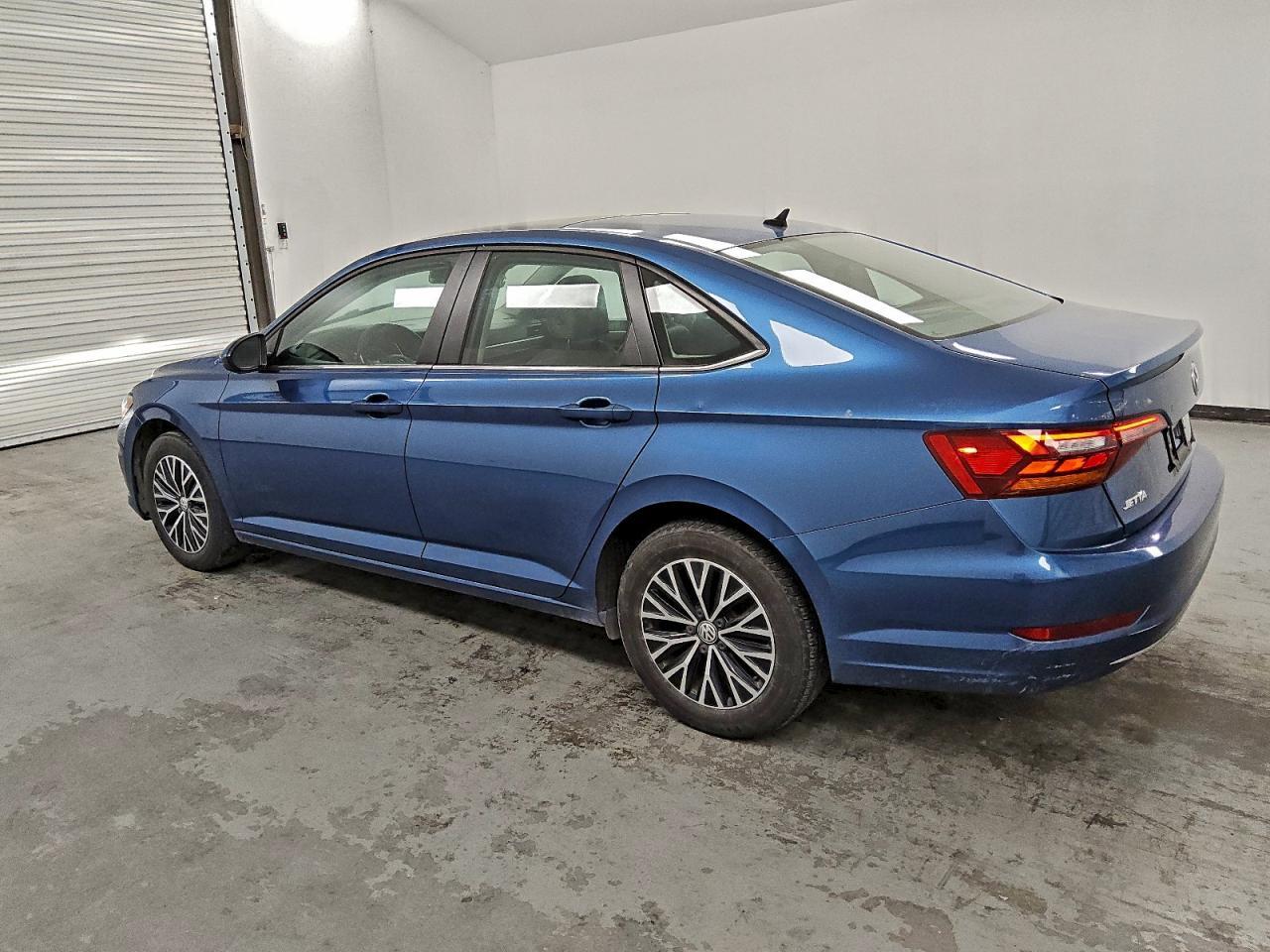 2019 Volkswagen Jetta S - Фото 2