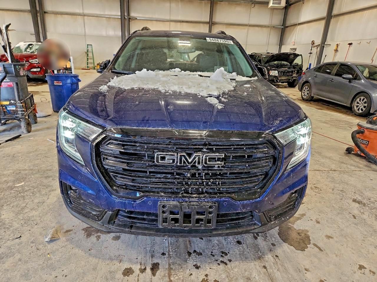2023 GMC Terrain Slt - Image 5