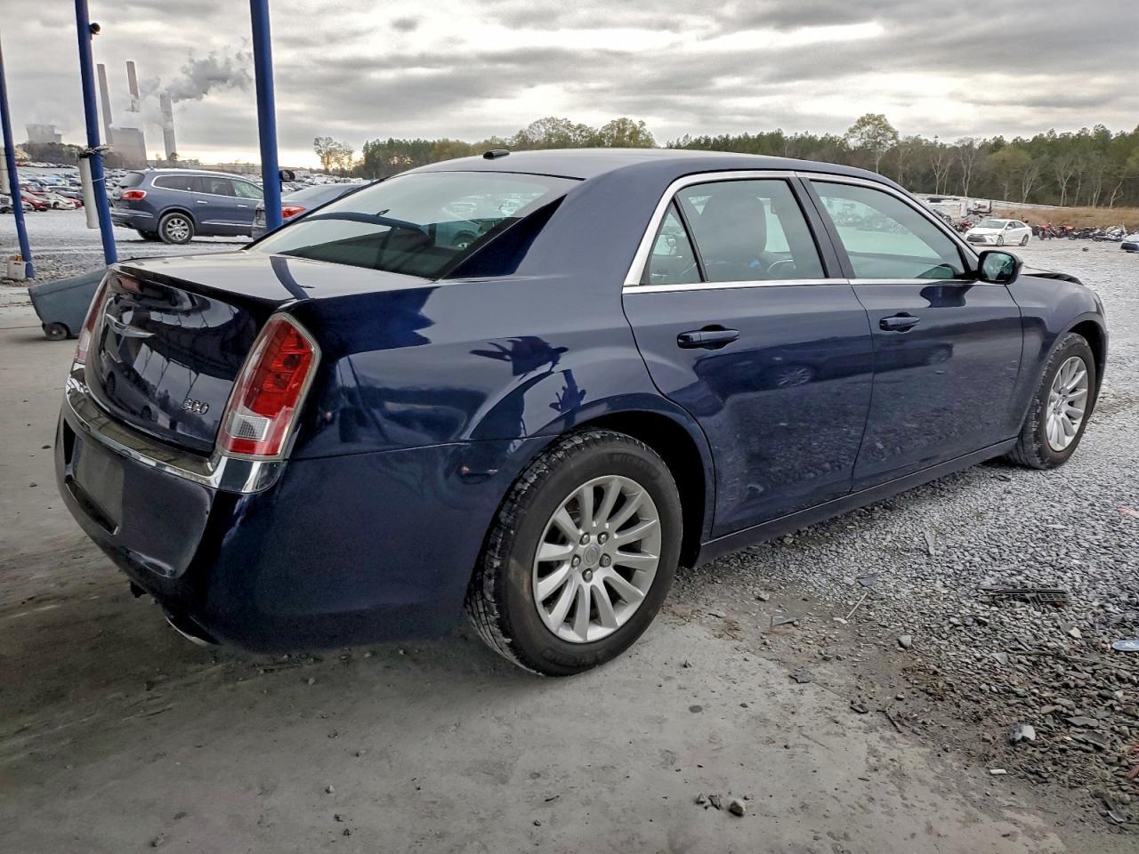 2014 Chrysler 300 - Фото 3