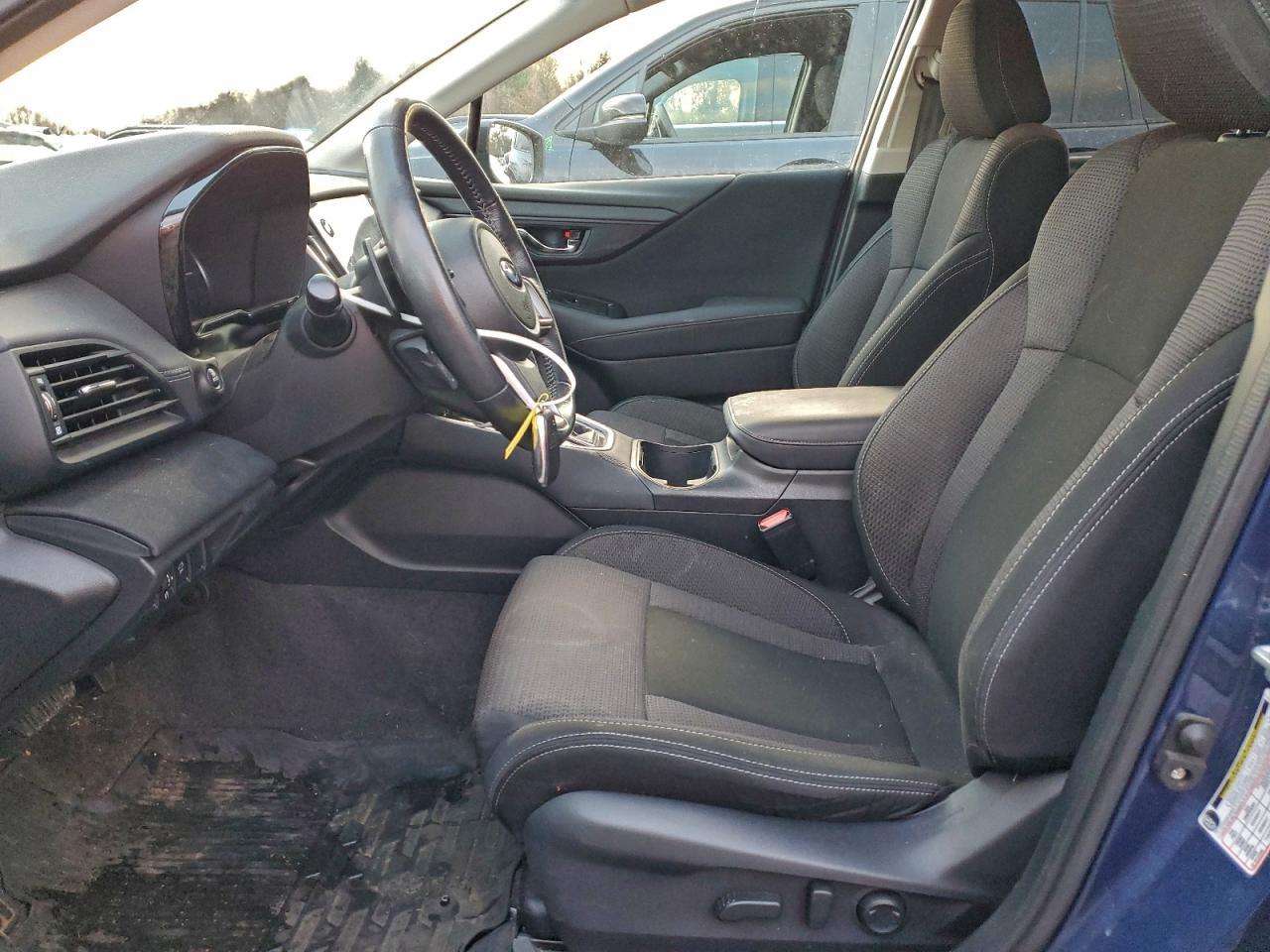 2021 Subaru Outback Premium - Image 7