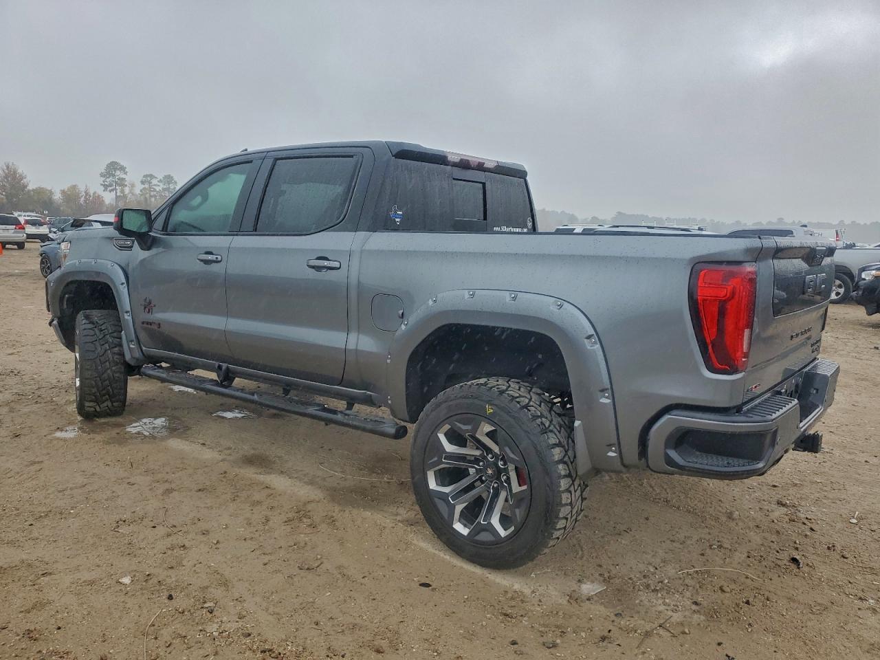 2020 GMC Sierra K1500 At4 - Фото 2