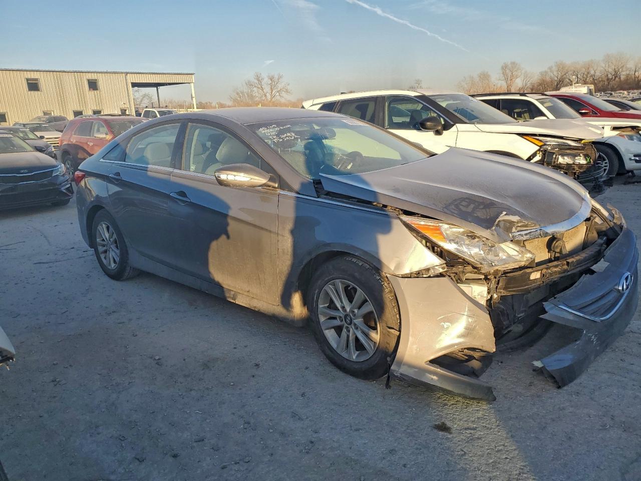 2014 Hyundai Sonata Gls - Image 4