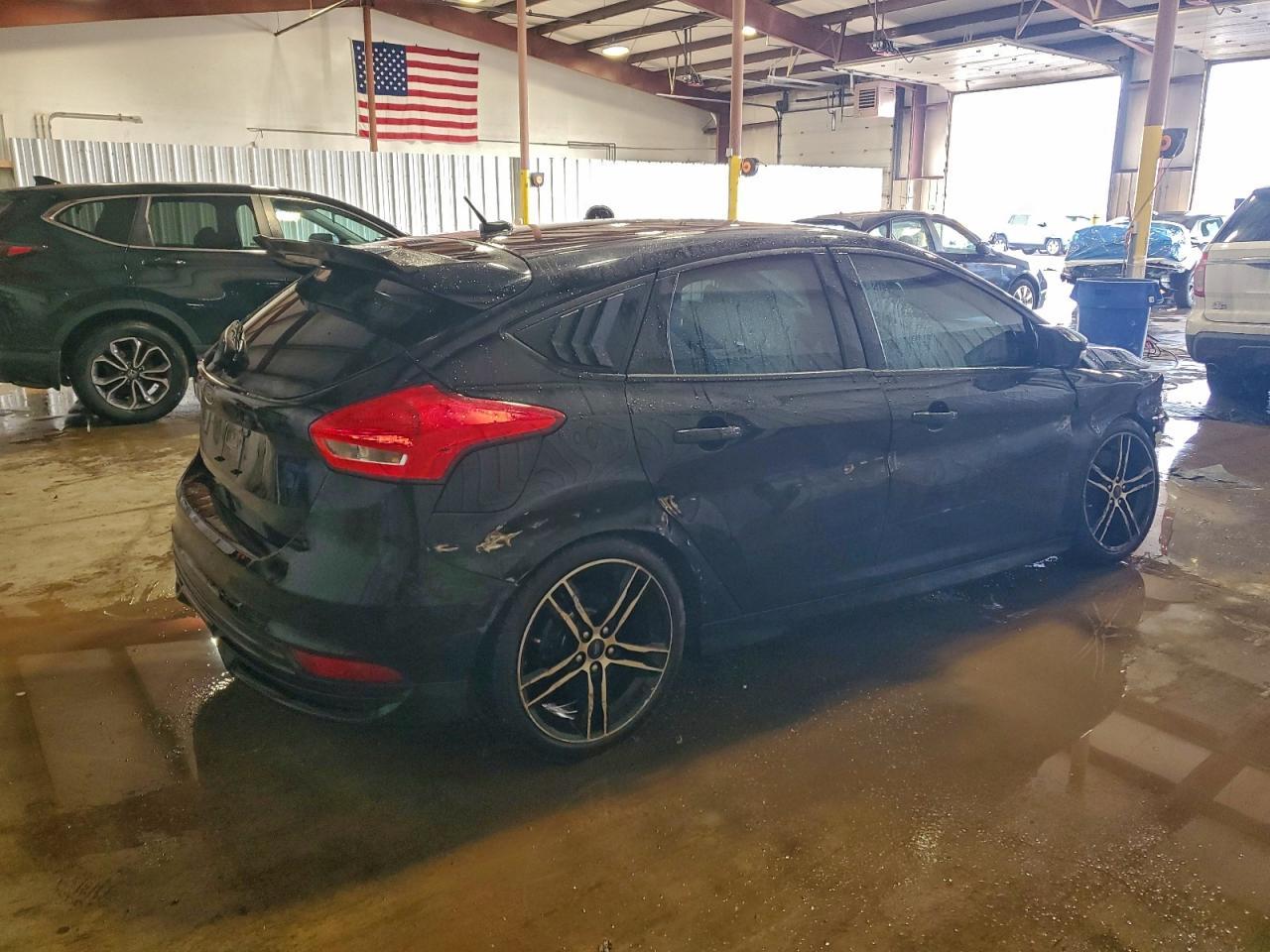 2016 Ford Focus St - Фото 3