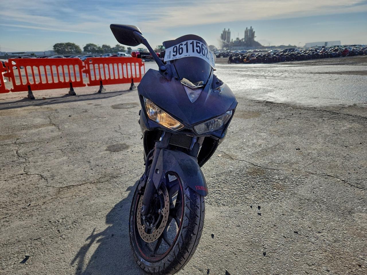 2015 Yamaha Yzfr3 - Фото 2