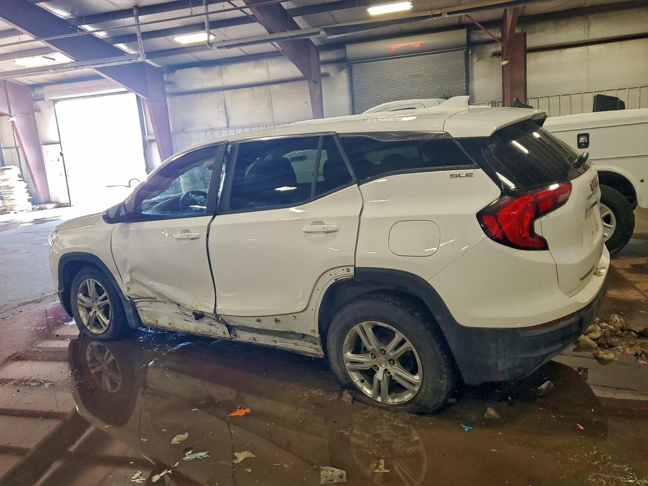 2021 GMC Terrain Sle - Фото 2