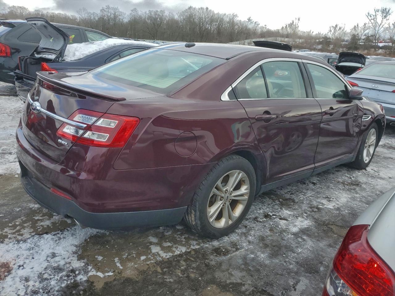 2018 Ford Taurus Sel - Фото 3