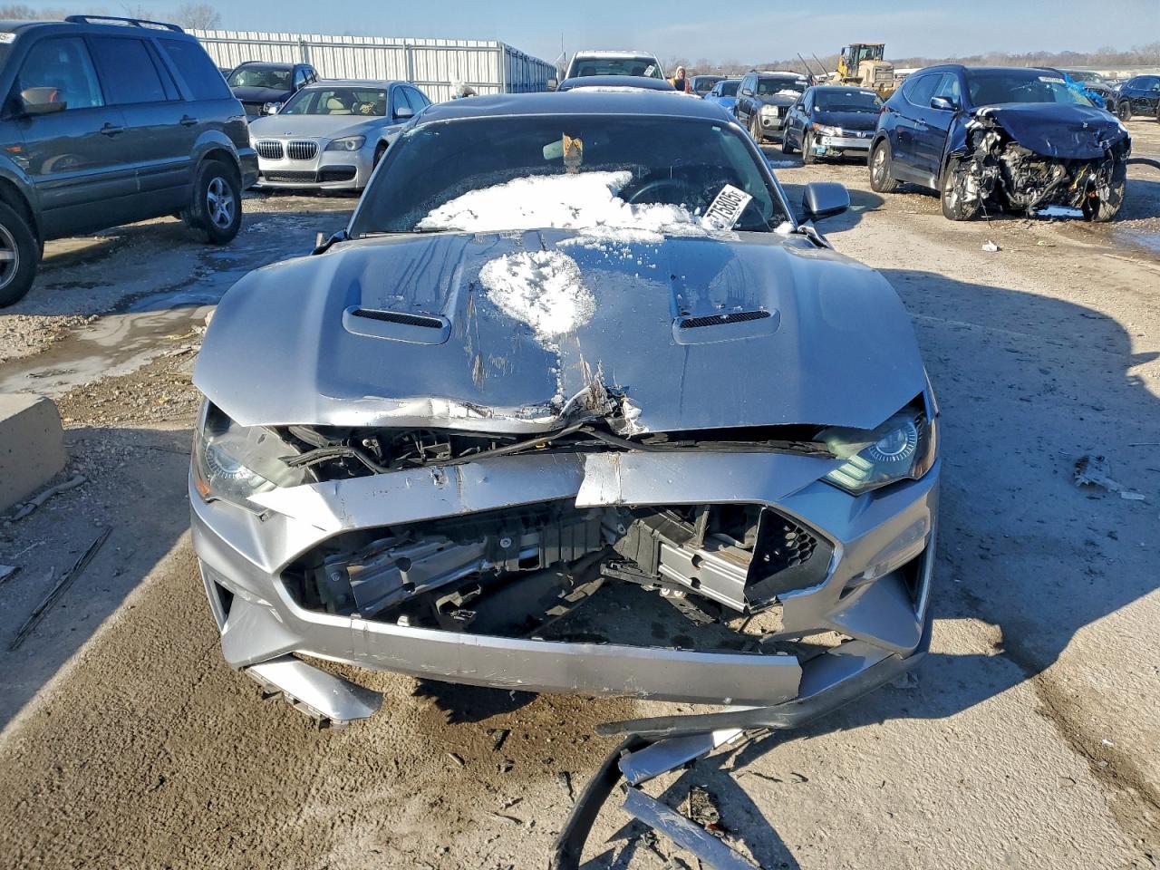 2020 Ford Mustang - Image 5