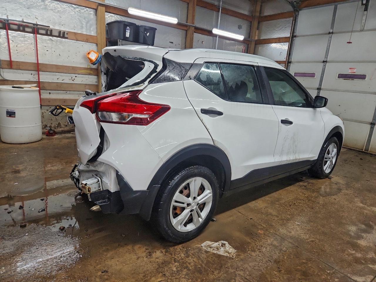 2019 Nissan Kicks S - Фото 3