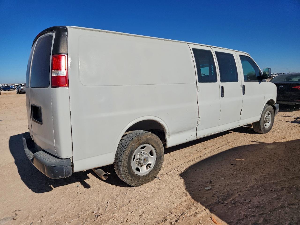 2003 Chevrolet Express G3500 - Image 3
