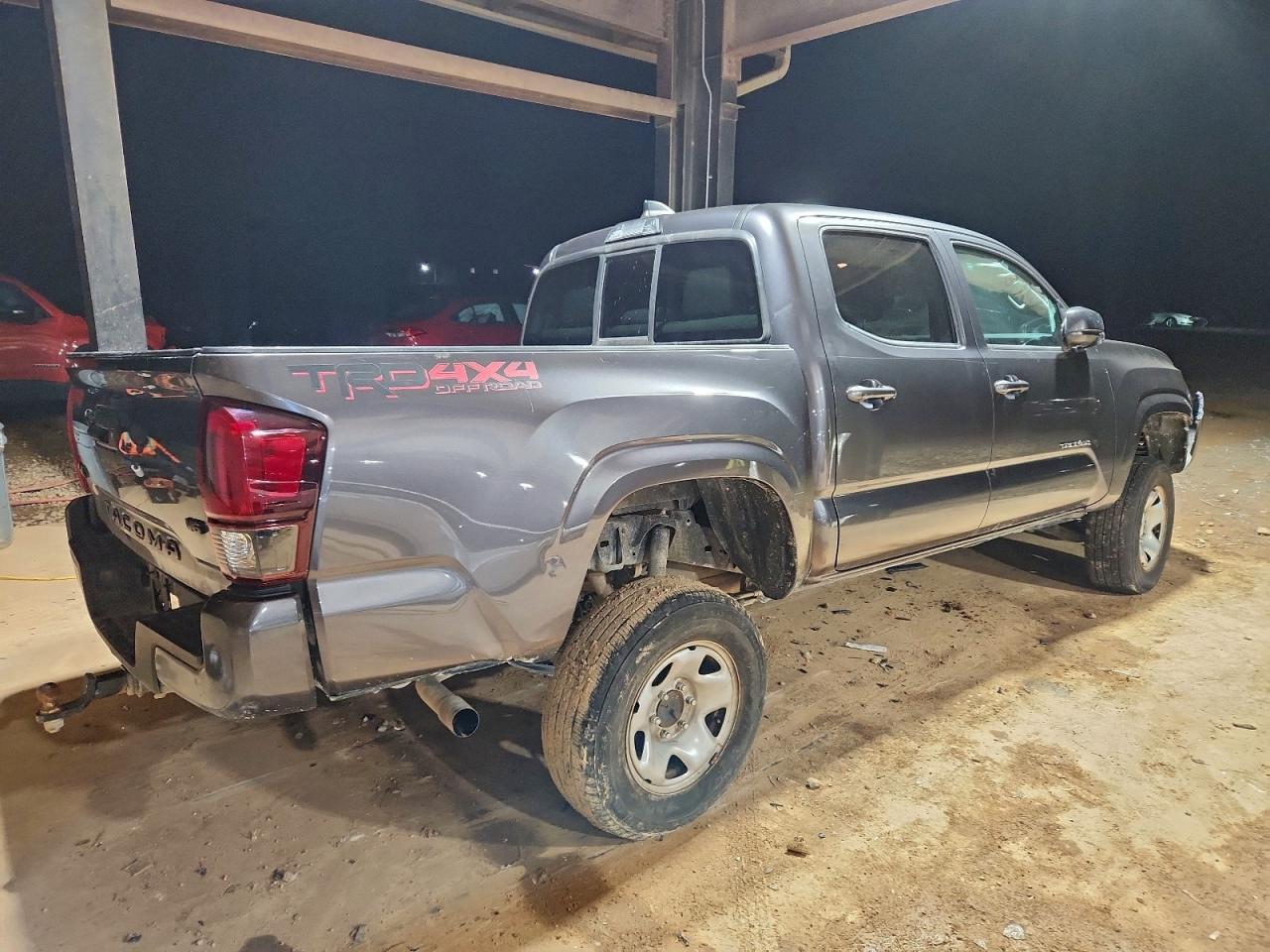 2021 Toyota Tacoma Double Cab - Image 3