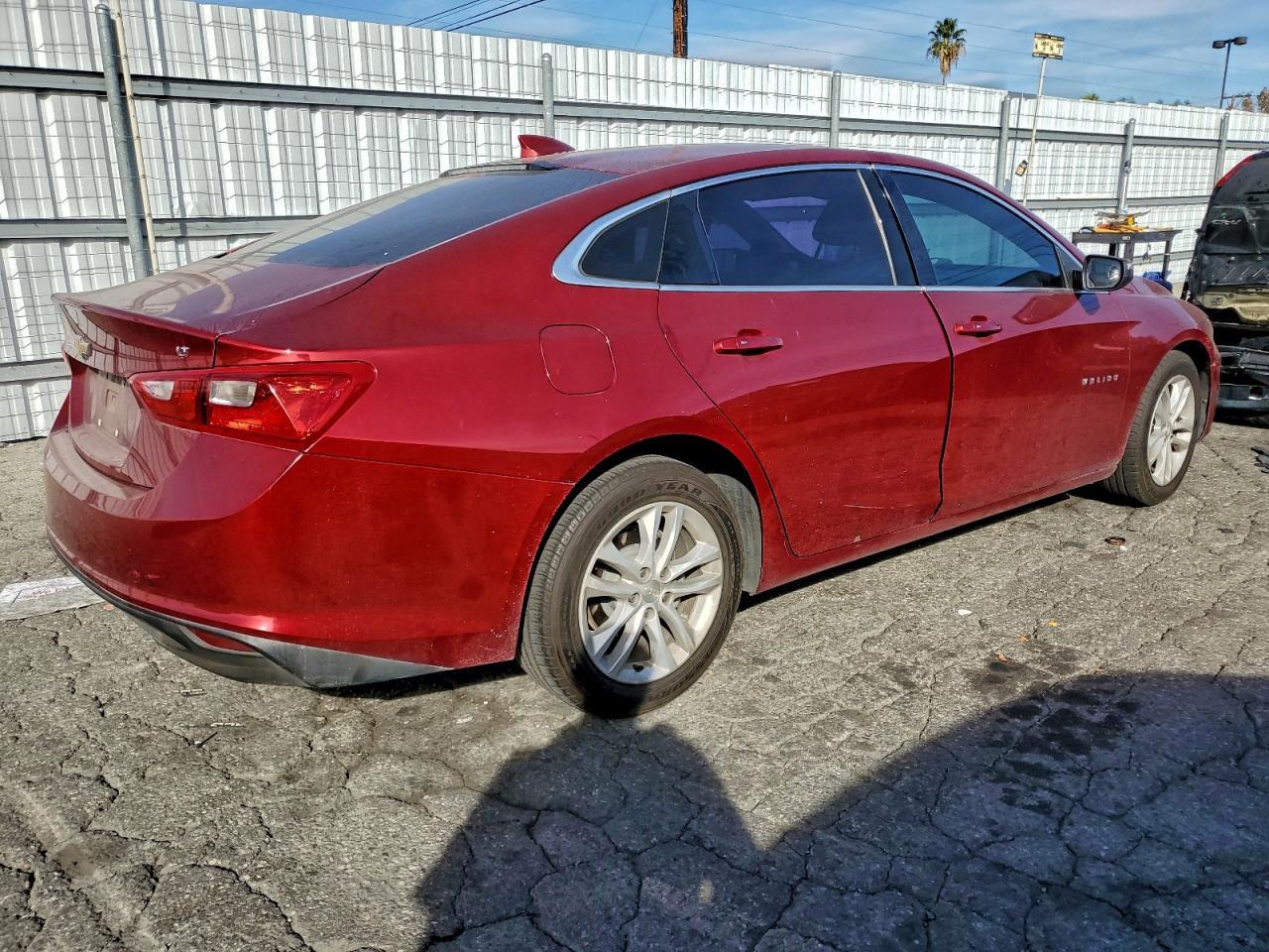 2018 Chevrolet Malibu Lt - Image 3