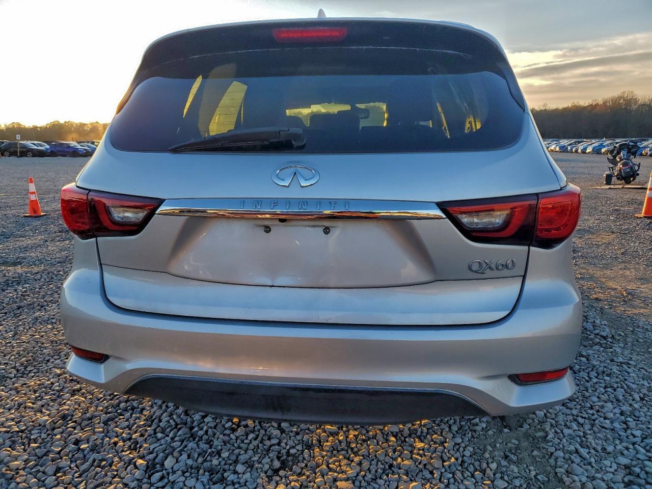 2019 Infiniti Qx60 Luxe - Image 6