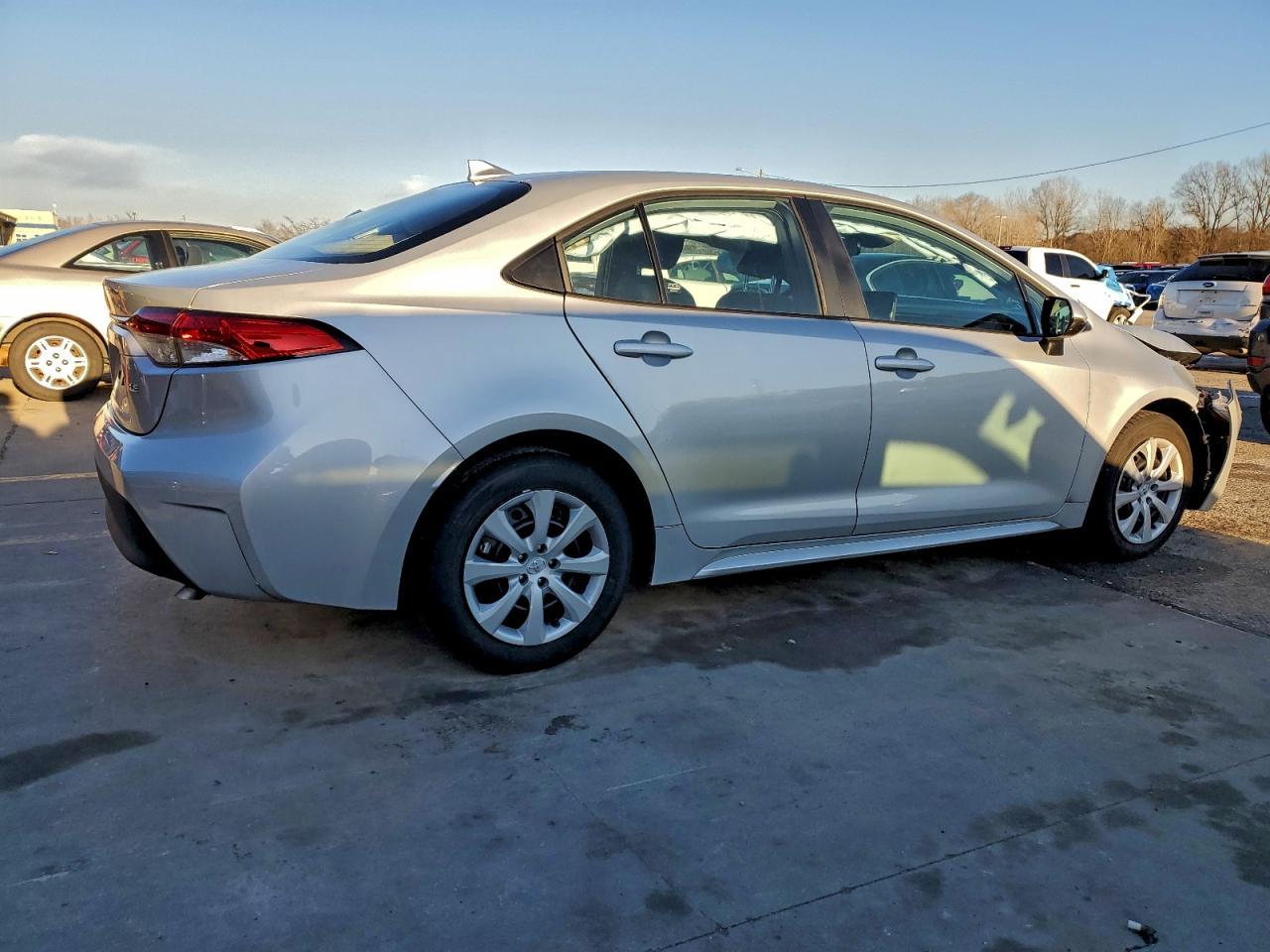 2024 Toyota Corolla Le - Фото 3