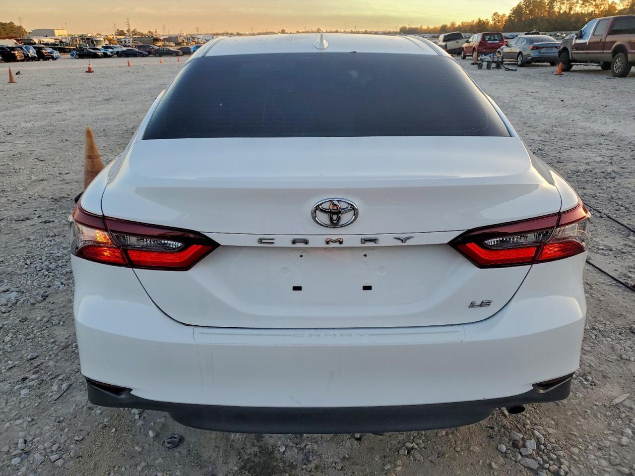 2022 Toyota Camry Le - Image 6