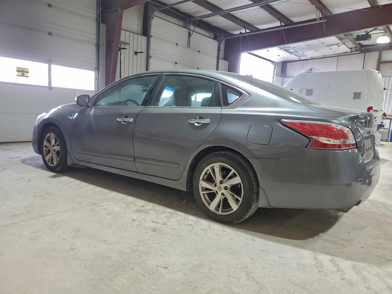 2015 Nissan Altima 2.5 - Фото 2