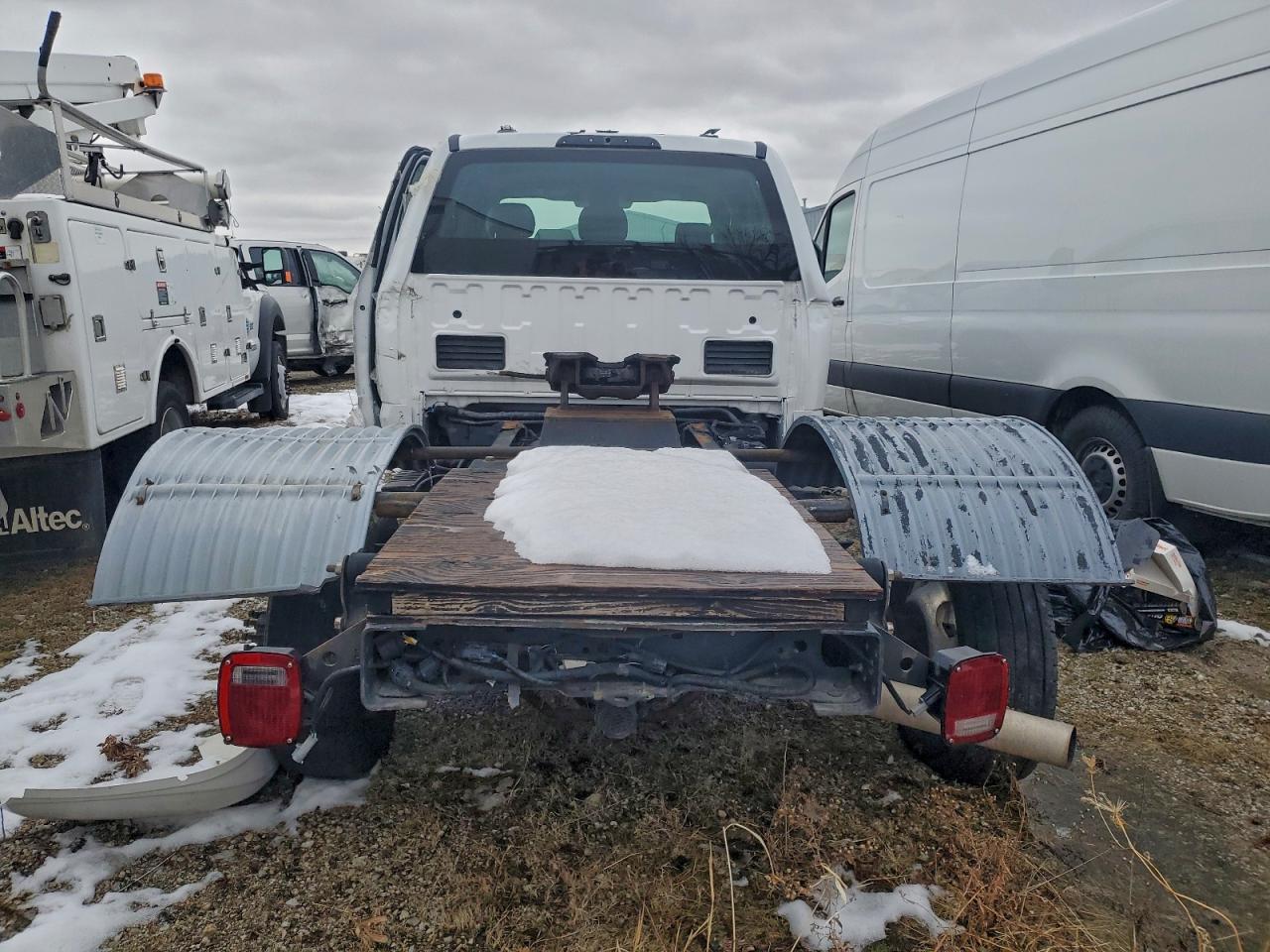 2022 Ford F350 Super Duty - Image 6