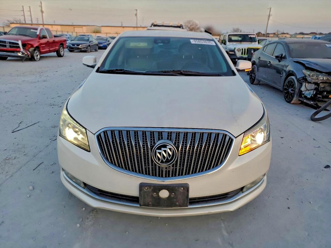 2014 Buick Lacrosse - Image 5