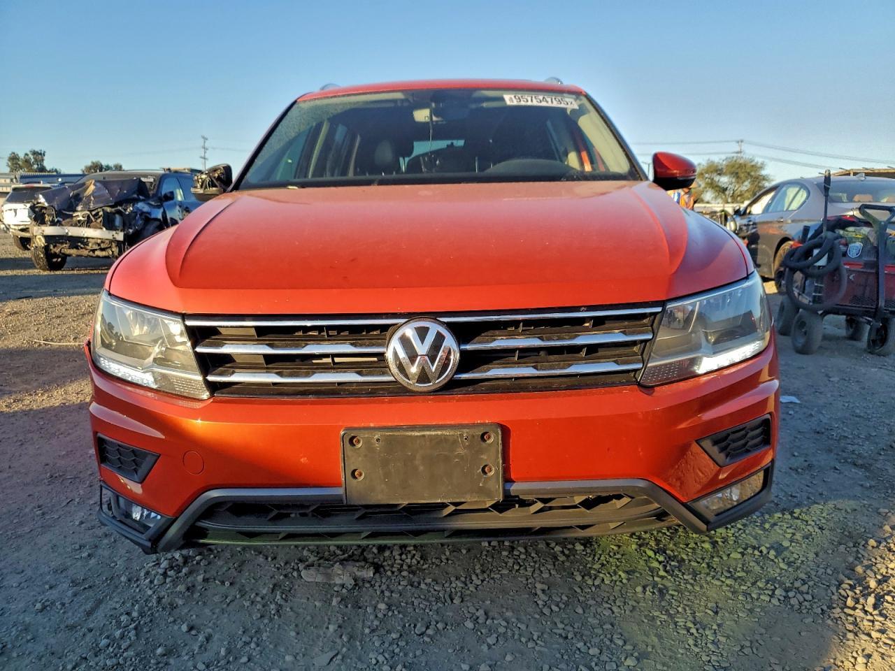 2018 Volkswagen Tiguan Se - Фото 5
