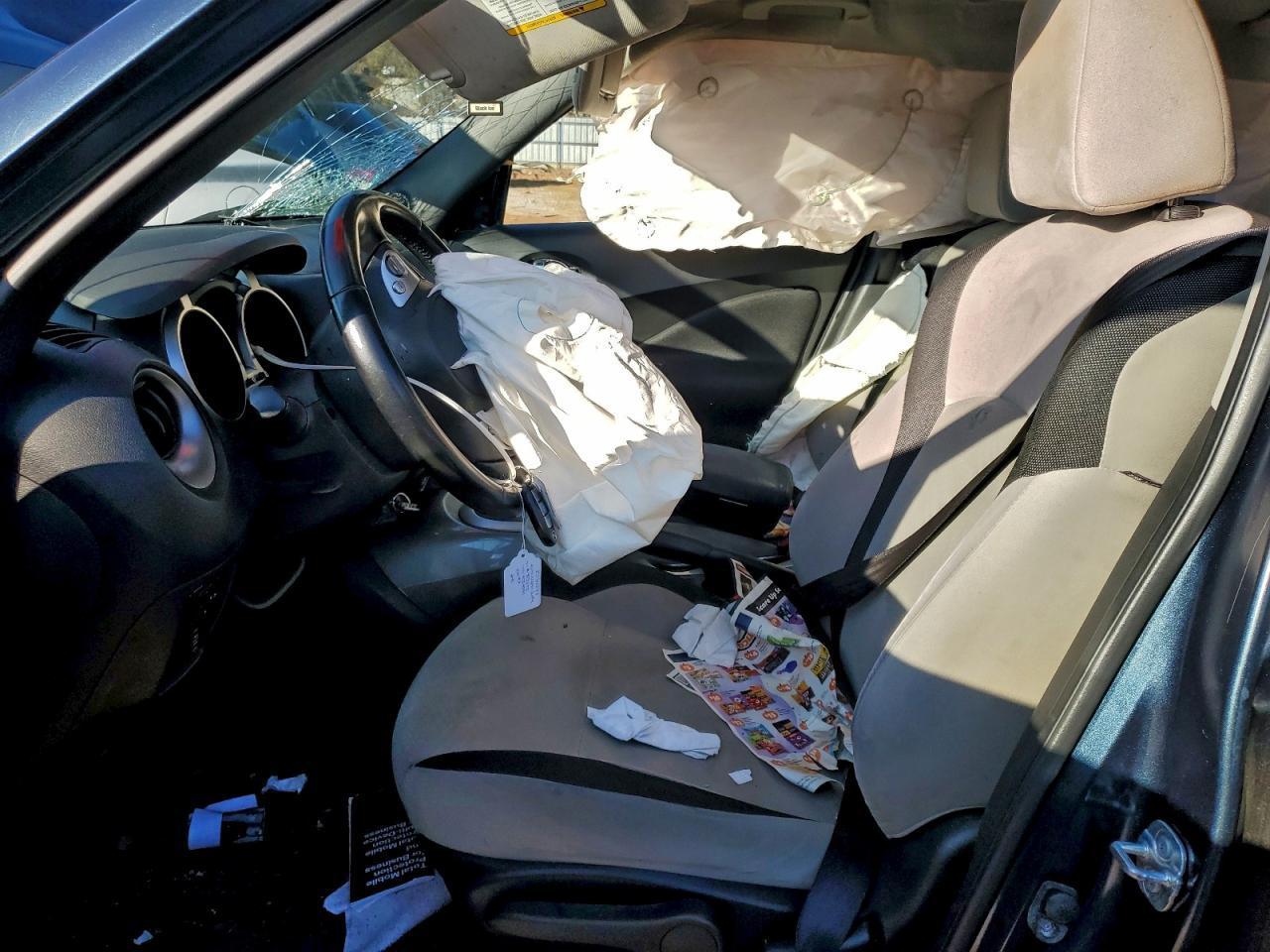 2014 Nissan Juke S - Фото 7