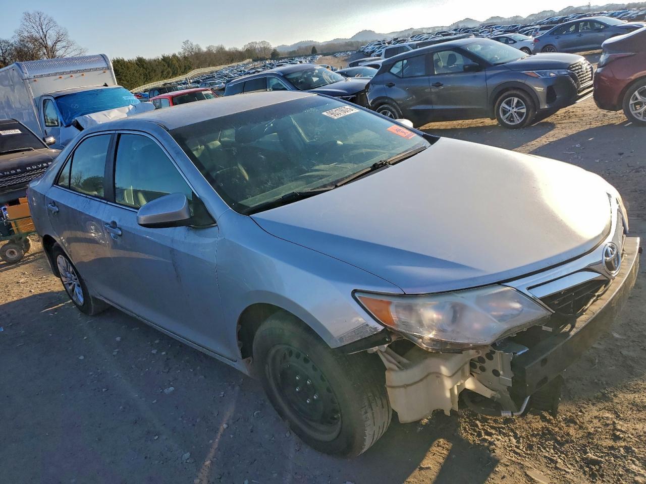 2014 Toyota Camry L - Image 4