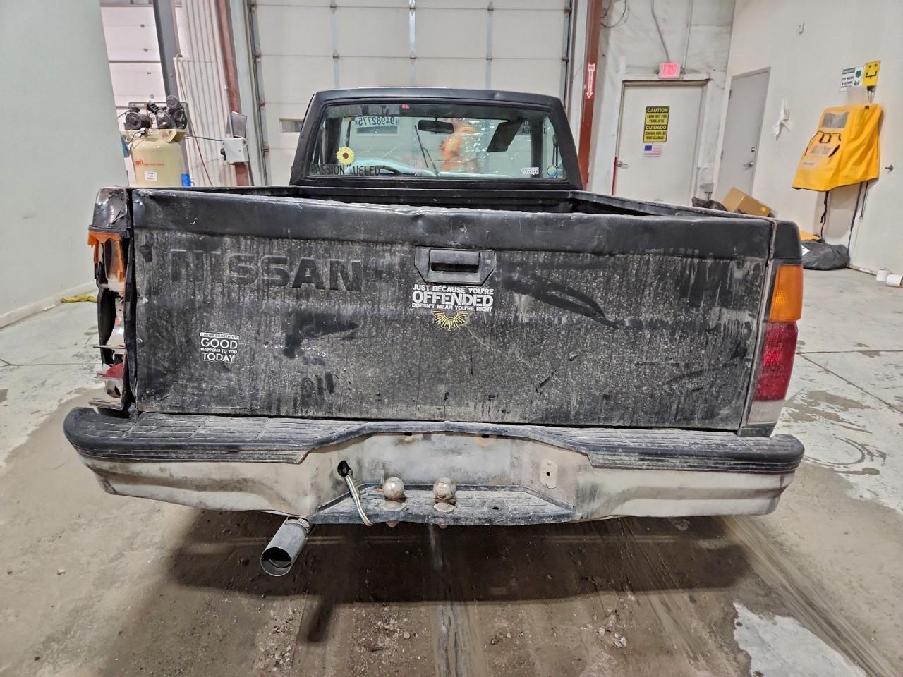 1992 Nissan Truck Short Wheelbase - Фото 6