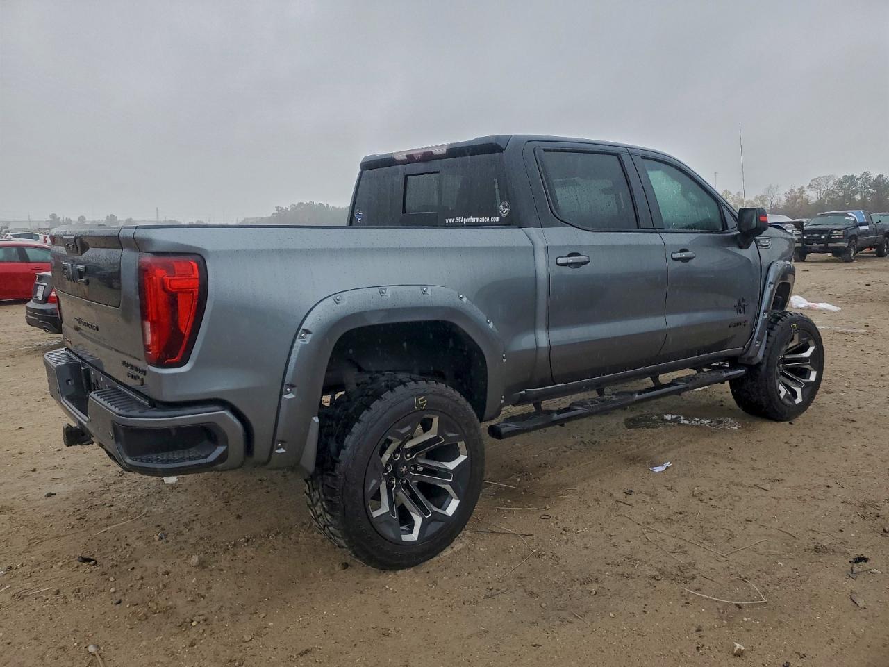 2020 GMC Sierra K1500 At4 - Фото 3