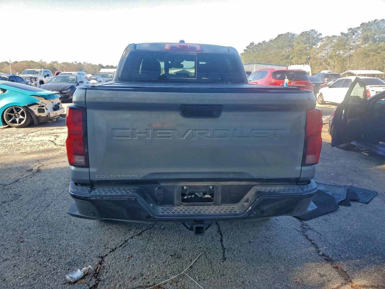 2024 Chevrolet Colorado Z71 - Image 6