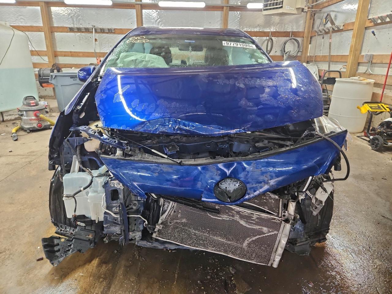 2013 Toyota Prius V - Фото 5