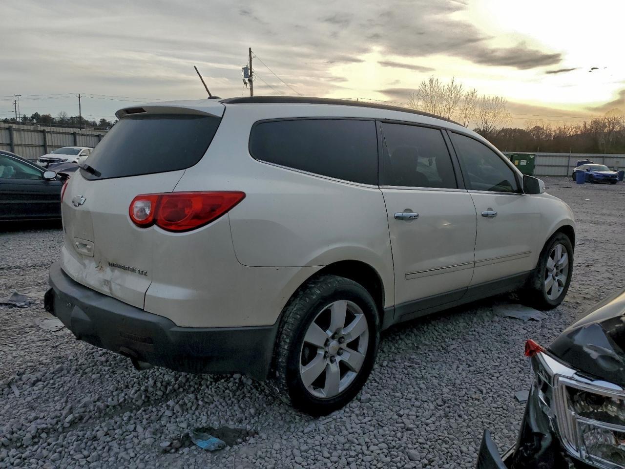 2011 Chevrolet Traverse - Фото 5