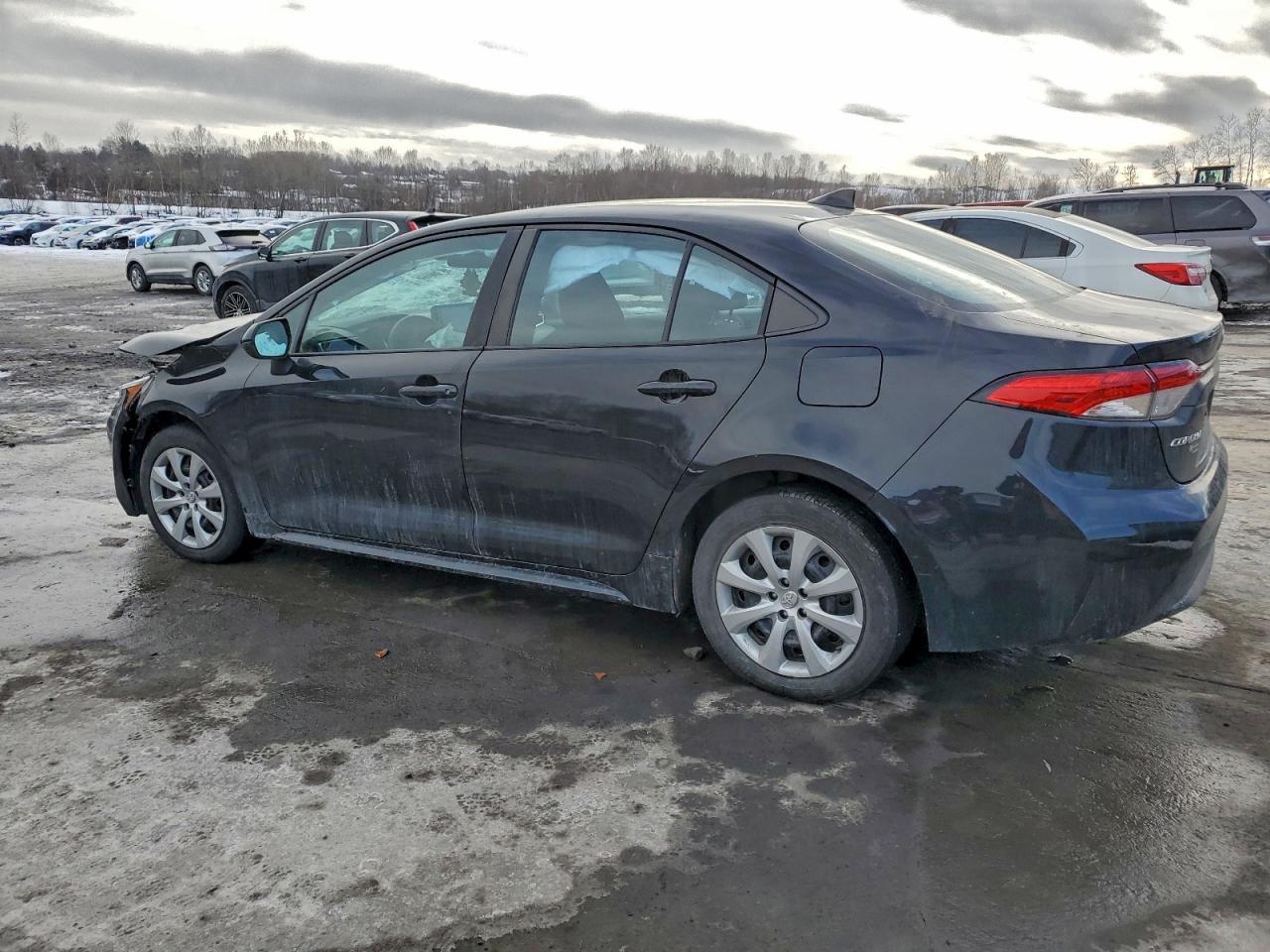 2022 Toyota Corolla Le - Image 2