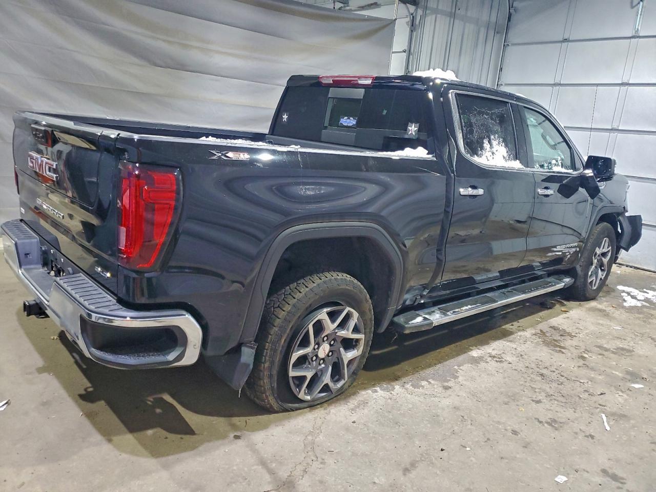 2025 GMC Sierra K1500 Slt - Image 3