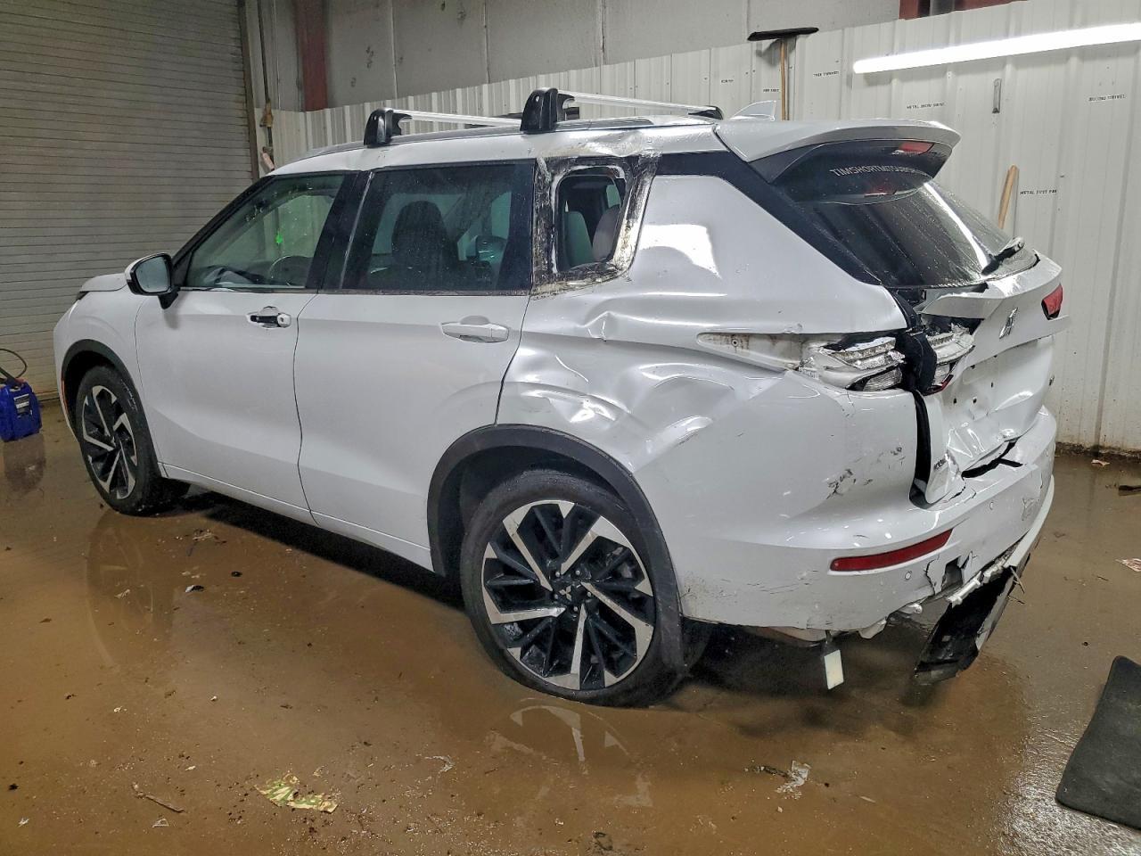 2022 Mitsubishi Outlander Sel - Фото 2