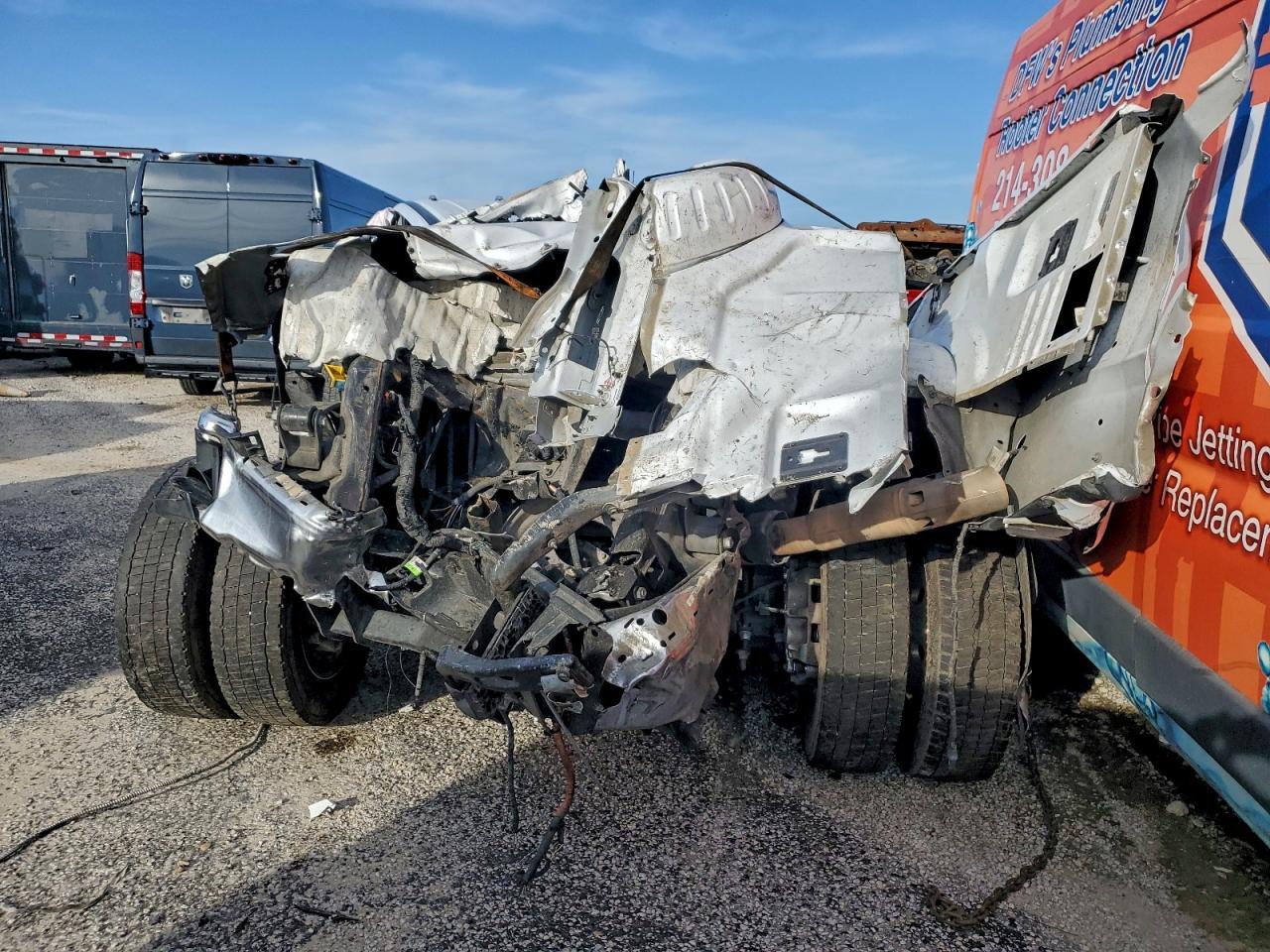 2023 Ford F450 Super Duty - Image 6