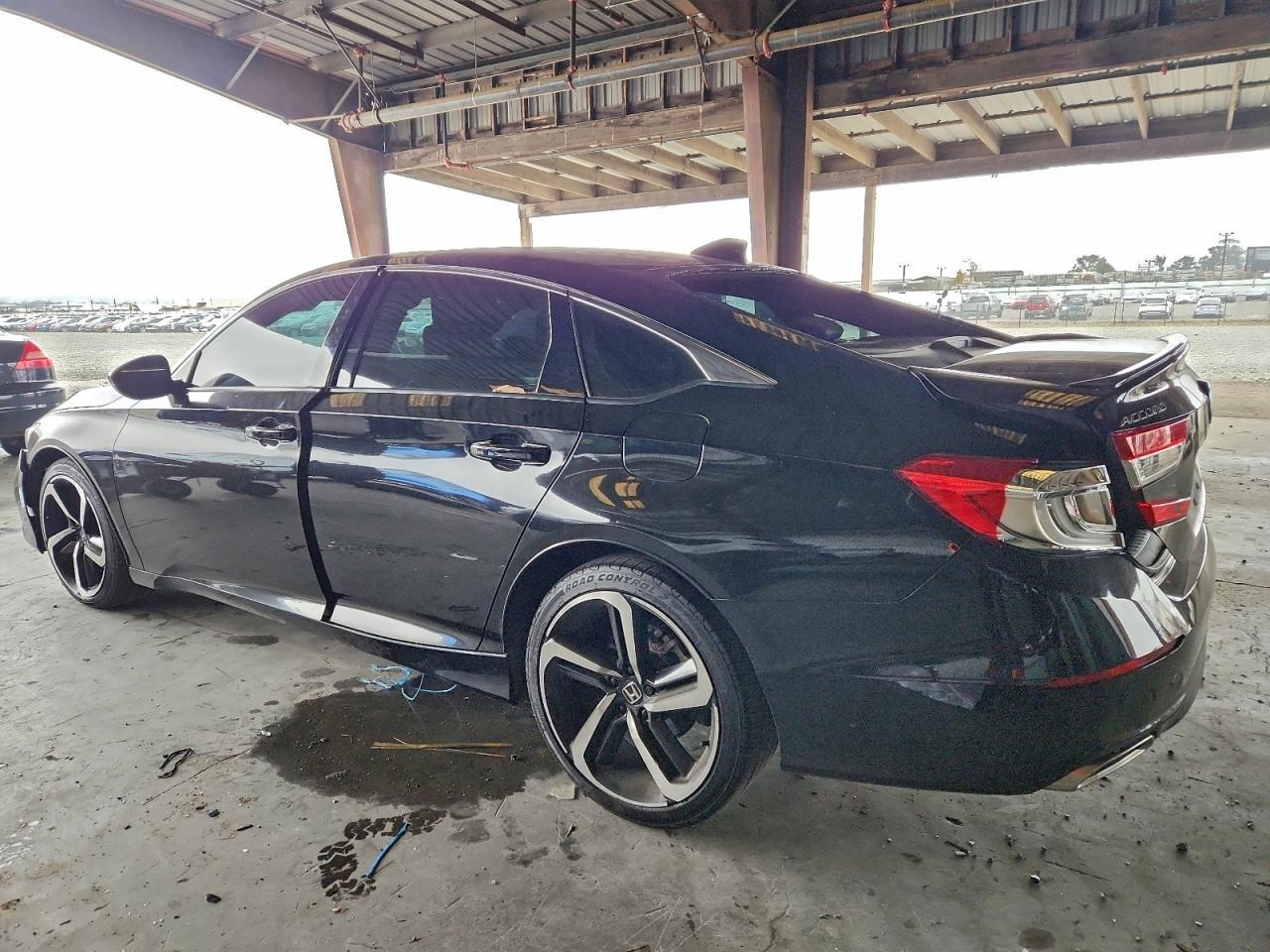 2022 Honda Accord - Фото 2