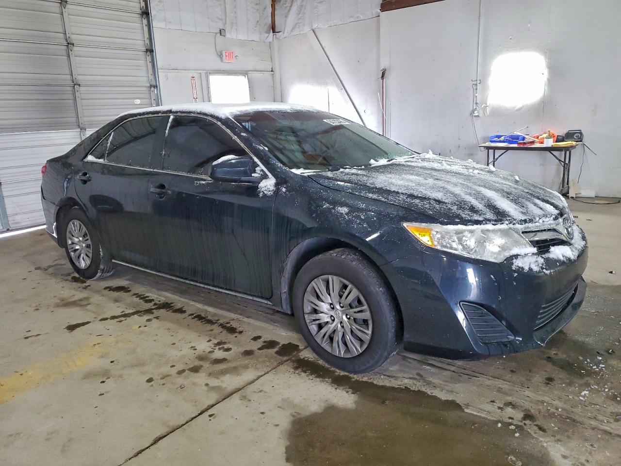 2014 Toyota Camry L - Фото 4