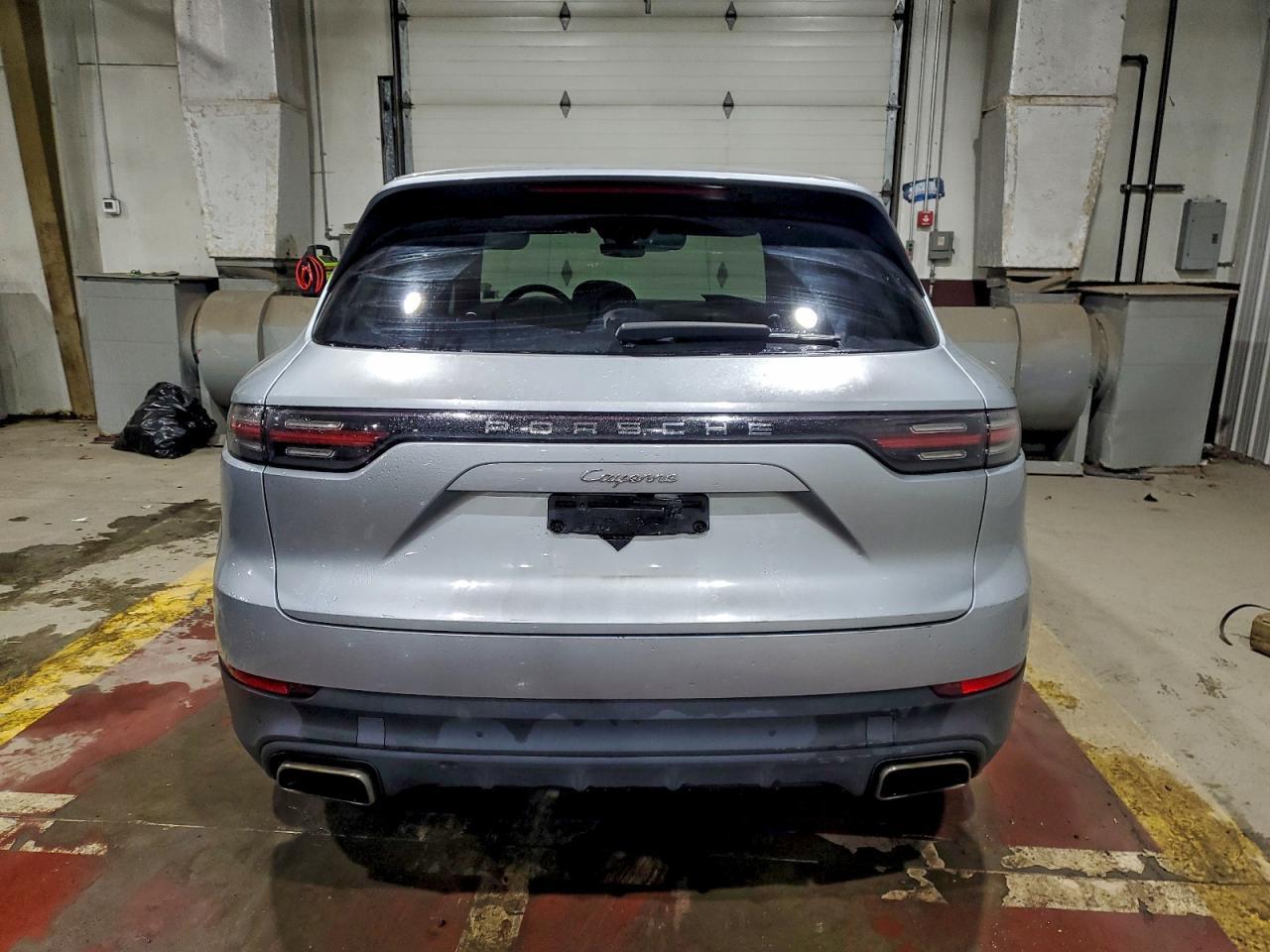 2023 Porsche Cayenne Base - Image 6