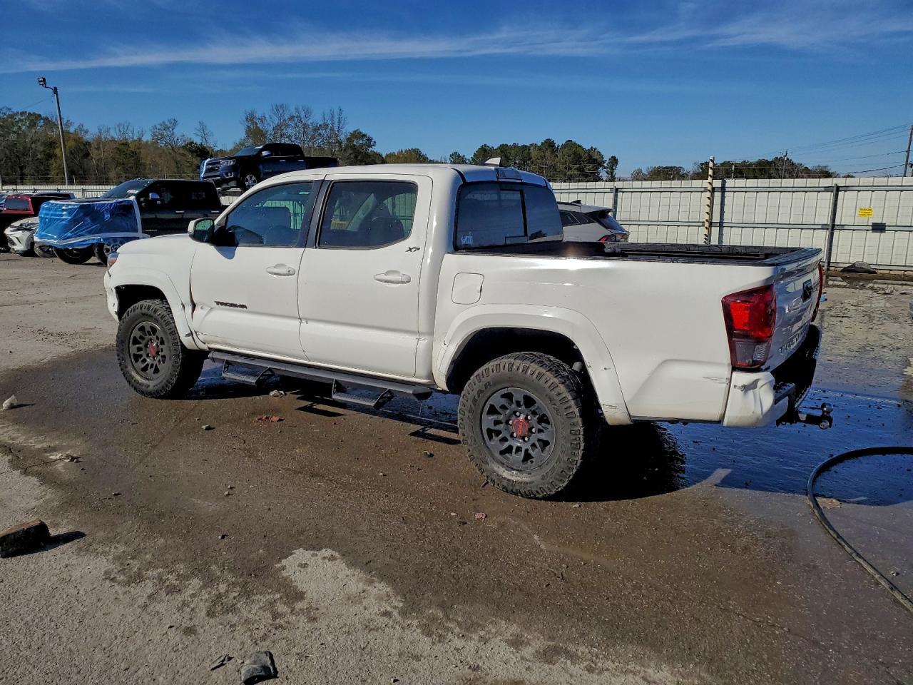2022 Toyota Tacoma Sr5 V6 - Фото 2