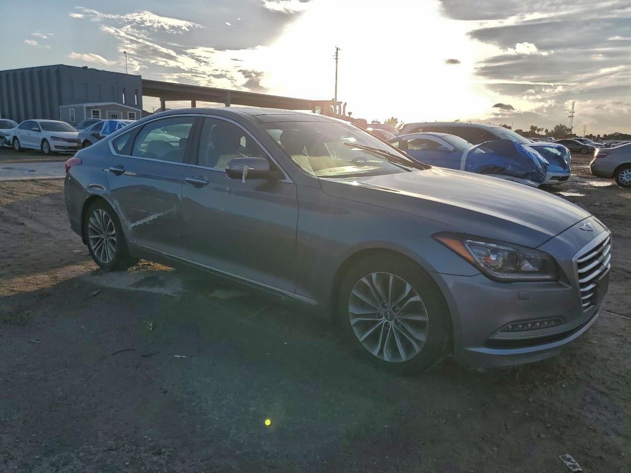 2016 Hyundai Genesis 3.8L - Фото 4