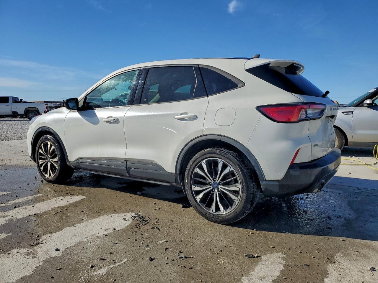 2021 Ford Escape Se - Фото 2