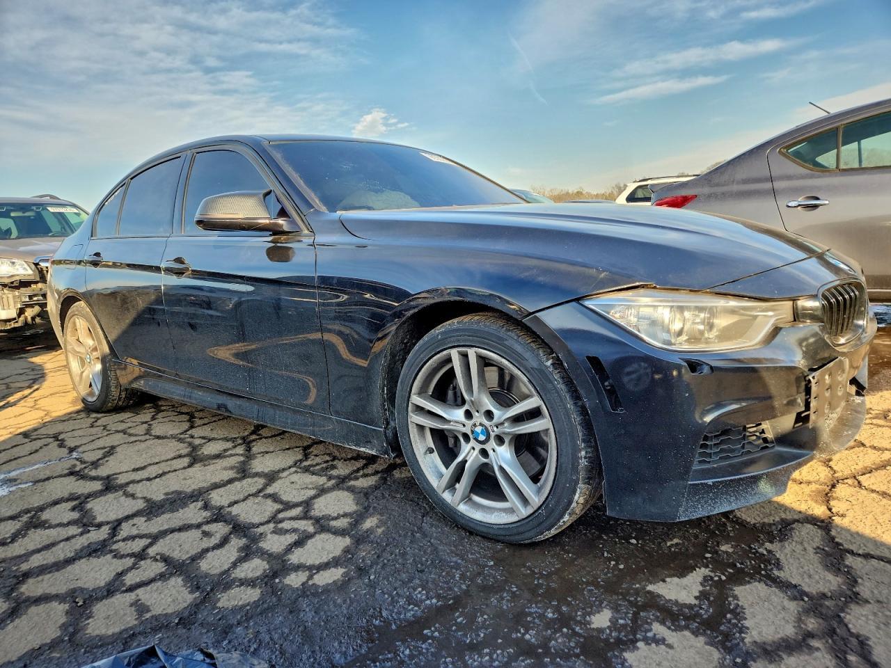 2013 BMW 335 Xi - Фото 4