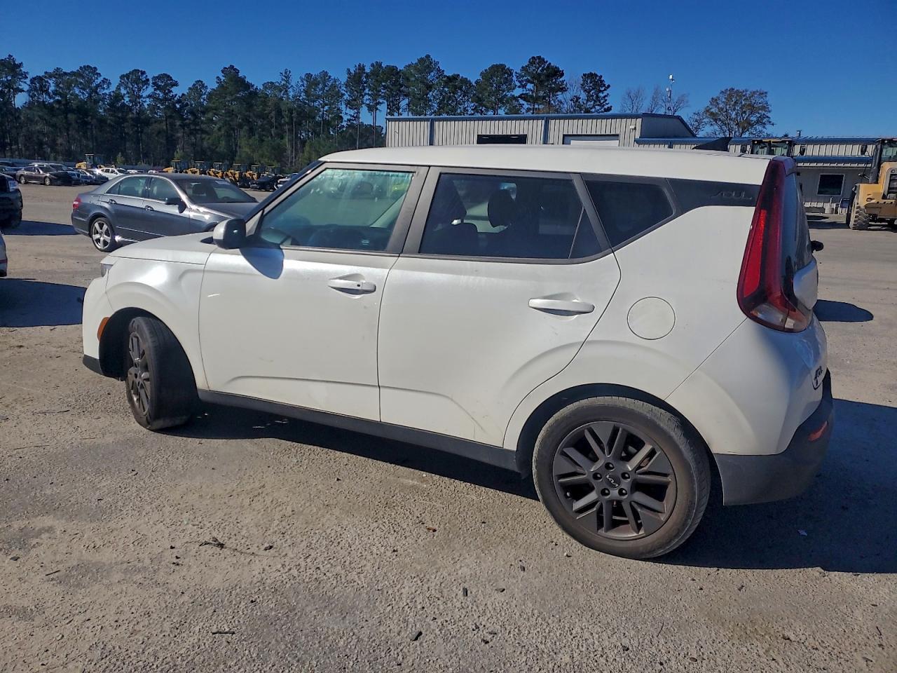 2022 Kia Soul Ex - Фото 2
