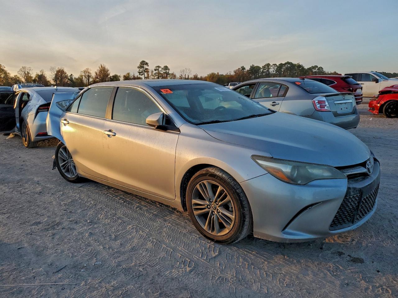 2016 Toyota Camry - Image 4
