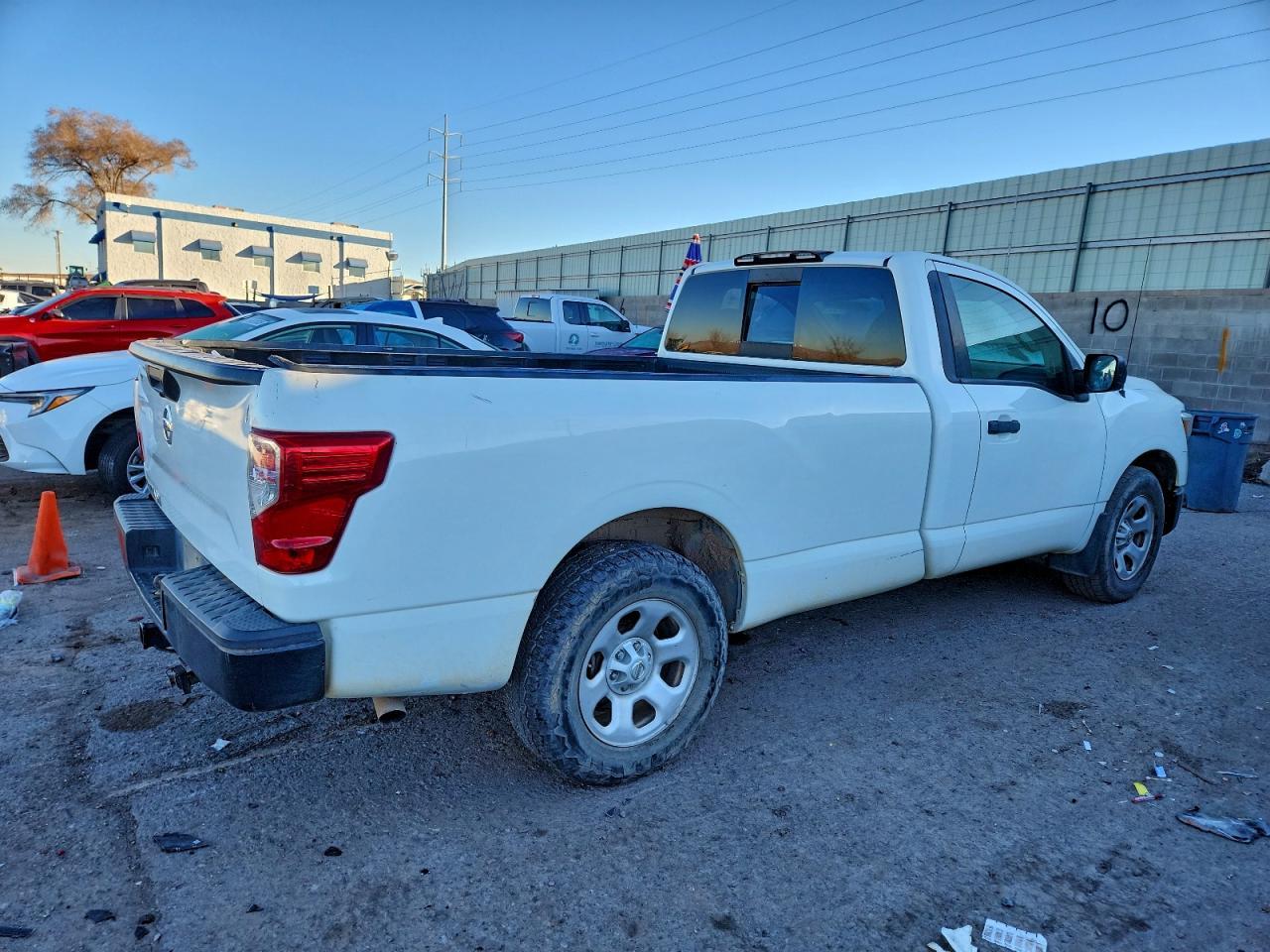 2019 Nissan Titan S - Фото 3