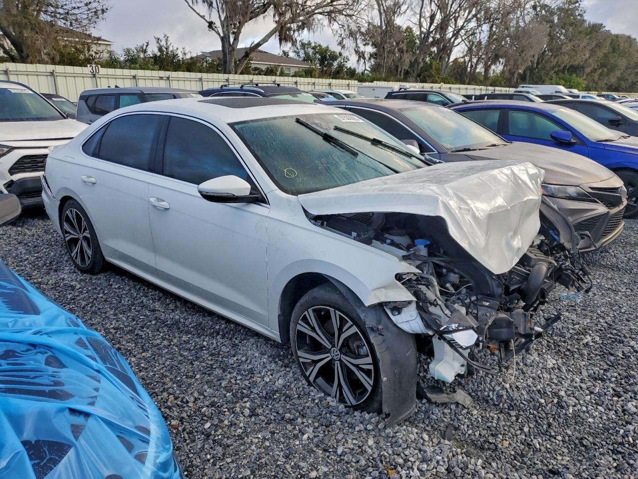2021 Volkswagen Passat Se - Фото 4
