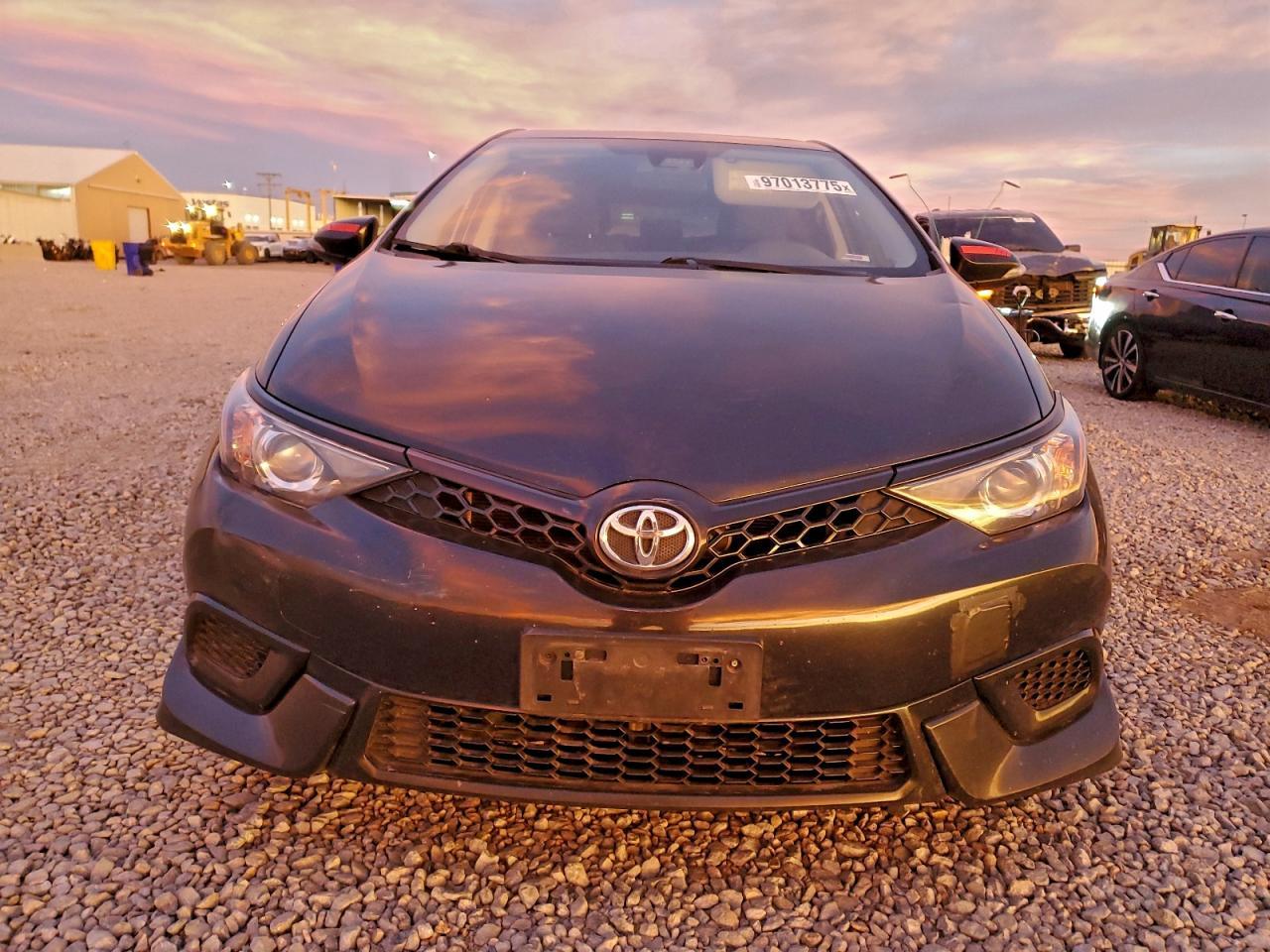 2018 Toyota Corolla Im - Image 5
