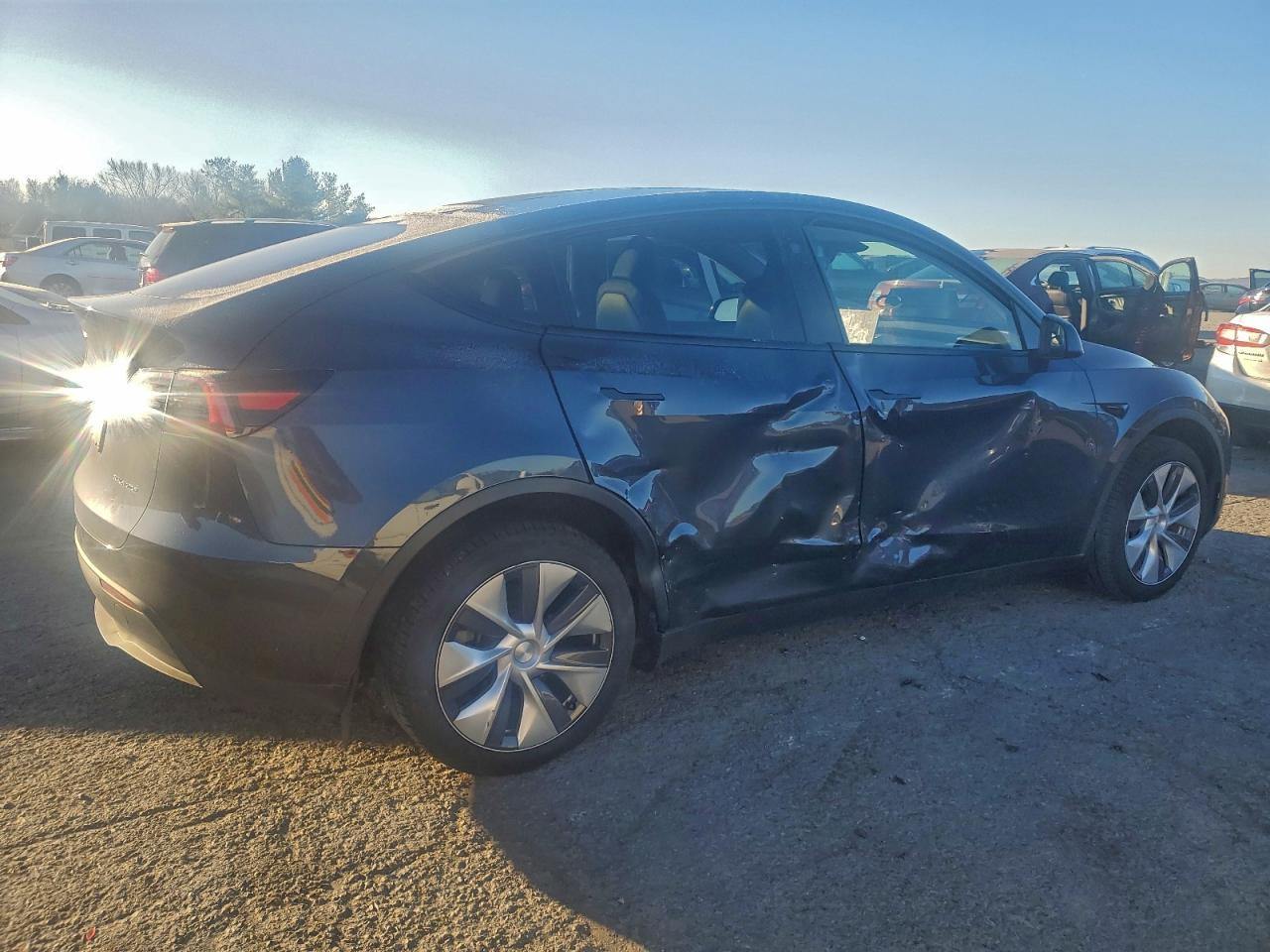 2024 Tesla Model Y - Image 3