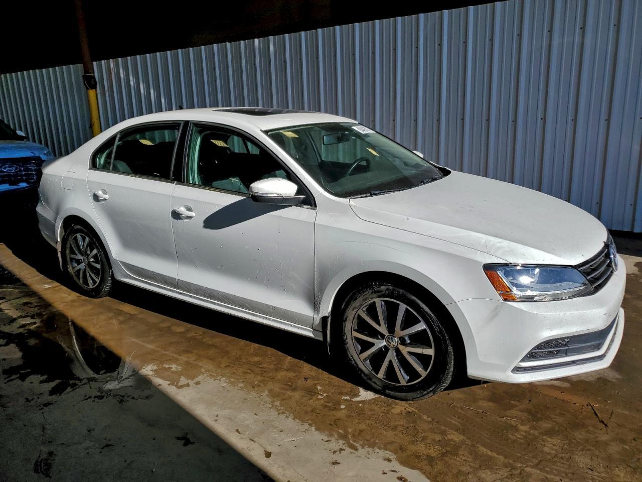 2017 Volkswagen Jetta Se - Фото 4